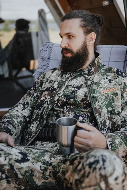 Как выбрать костюм для активного отдыха летом: ключ к комфорту и защите