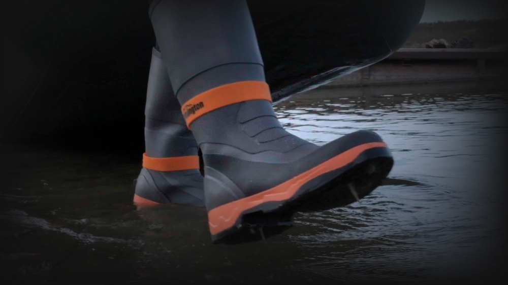 Как правильно ухаживать за обувью для рыбалки?