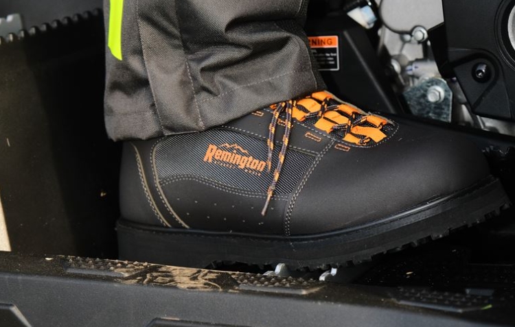 Эффективная защита и комфорт с ботинками Remington Felt Sole GRAPHITE