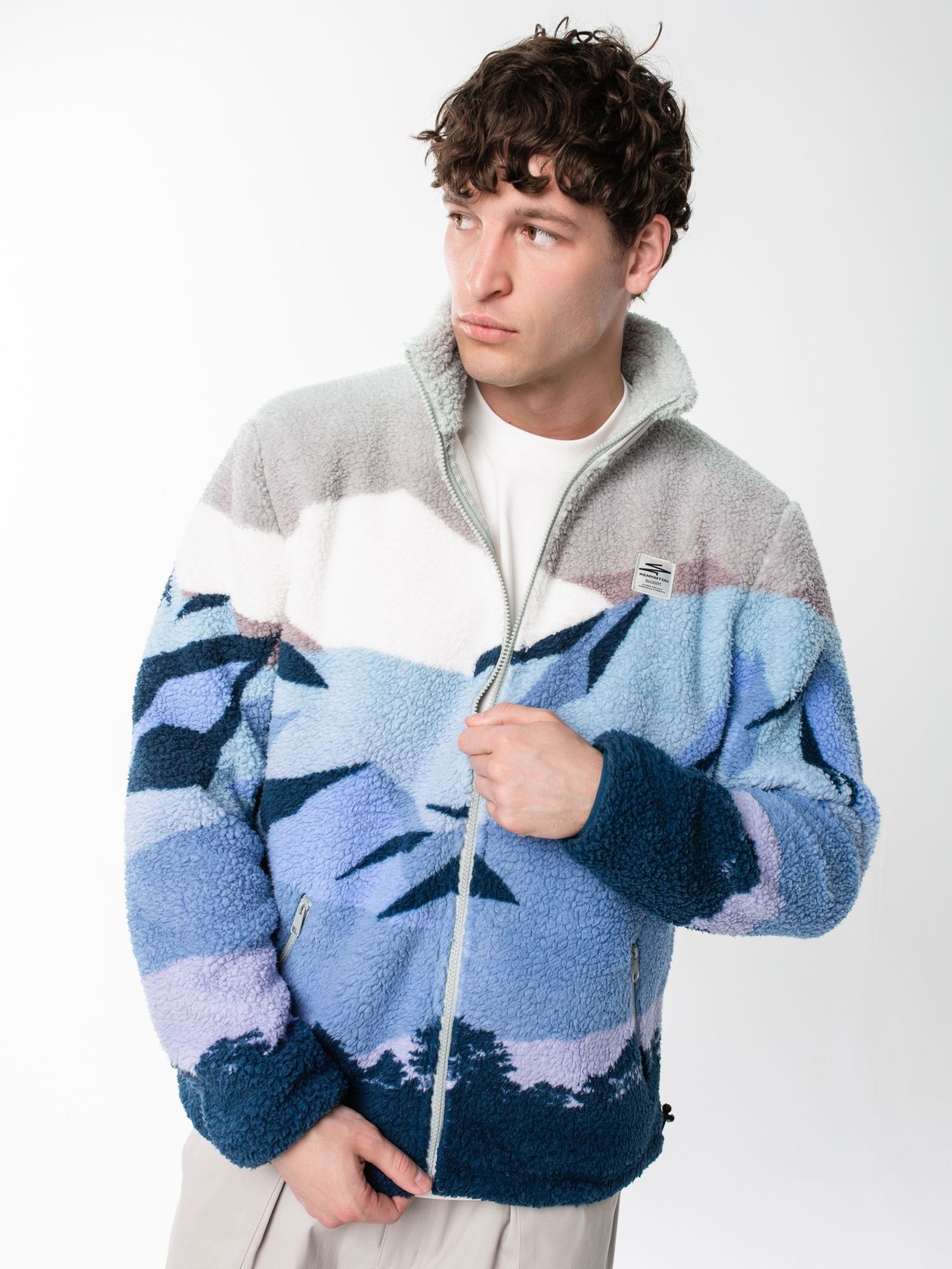 Джемпер Remington BESHTAU