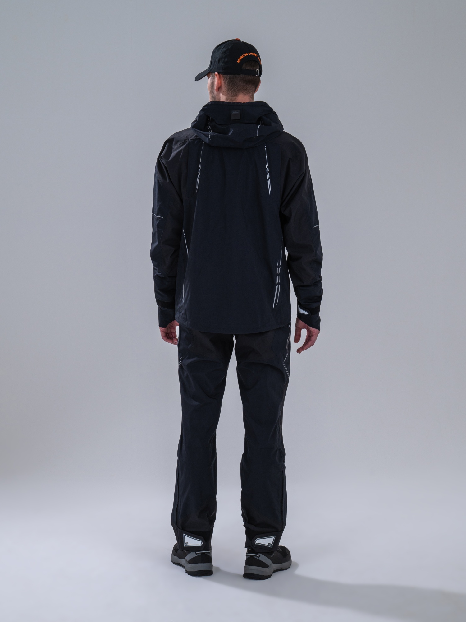 Летний рыболовный костюм Remington Fishing  Performance VIP Black, фото, цена в интернет-магазине Remington SW Летний рыболовный костюм Remington Fishing  Performance VIP Black, фото, цена